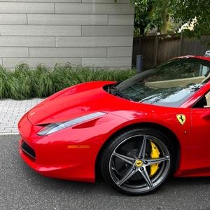 Meet your Posher, Ace